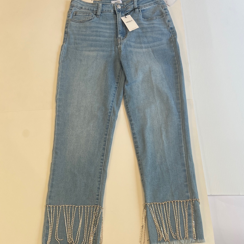 New forever 21 Women’s Light Blue Diamond Ankle straight leg Jeans